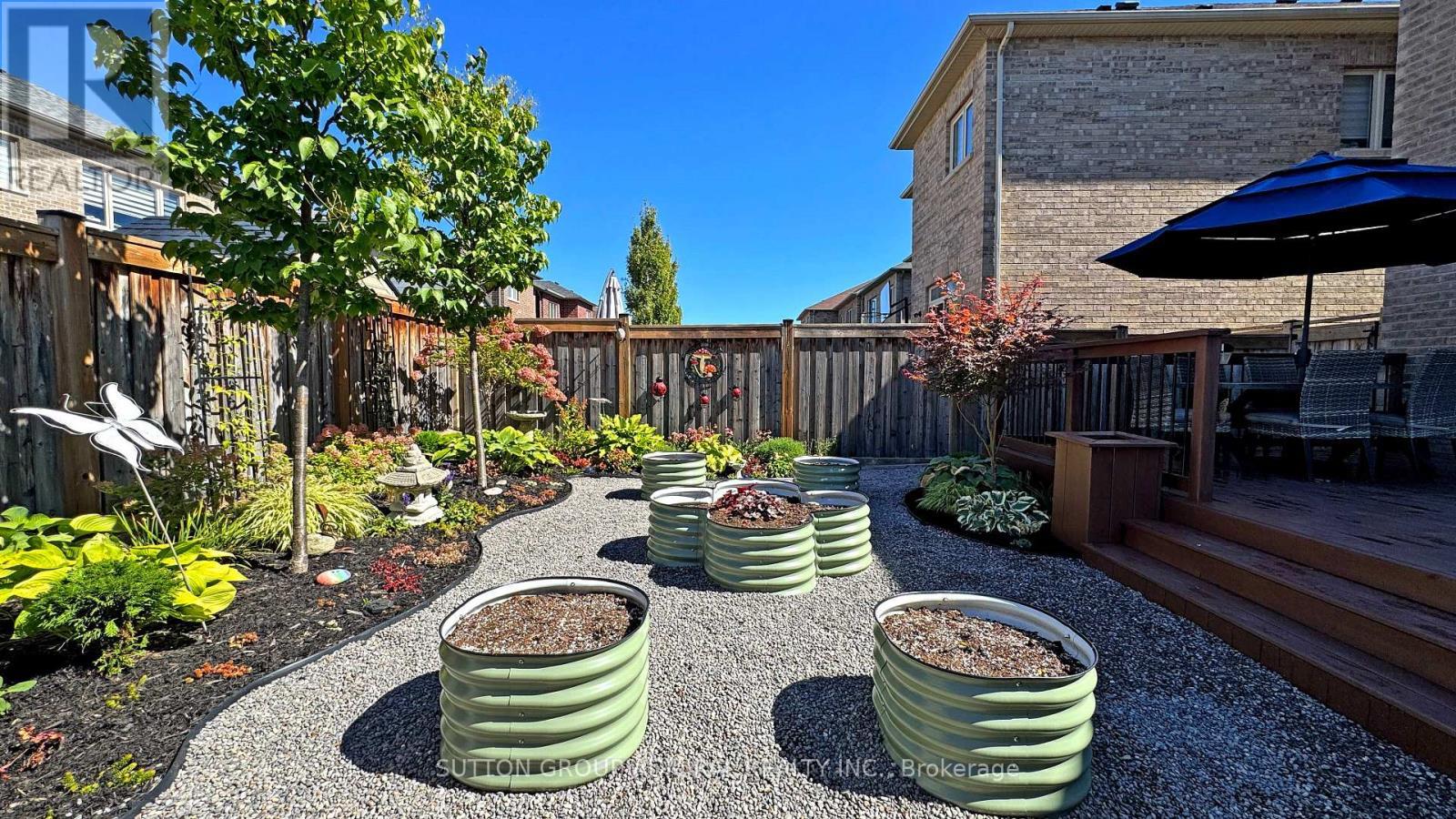 6 Andreeta Drive, Vaughan, ON - Outdoor