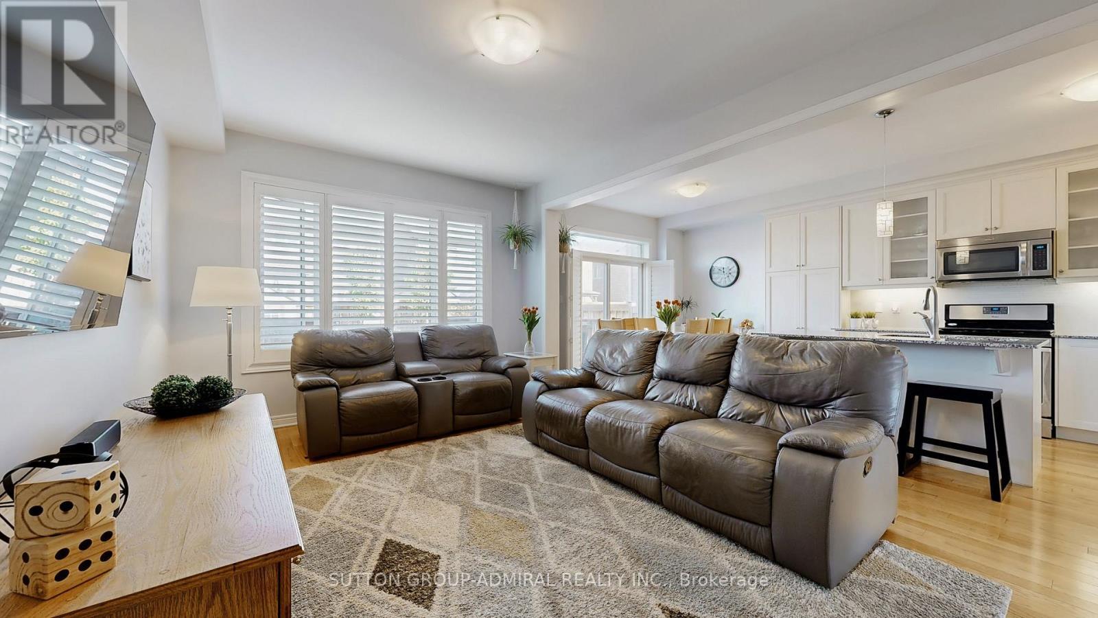 6 Andreeta Drive, Vaughan, ON - Indoor Photo Showing Other Room