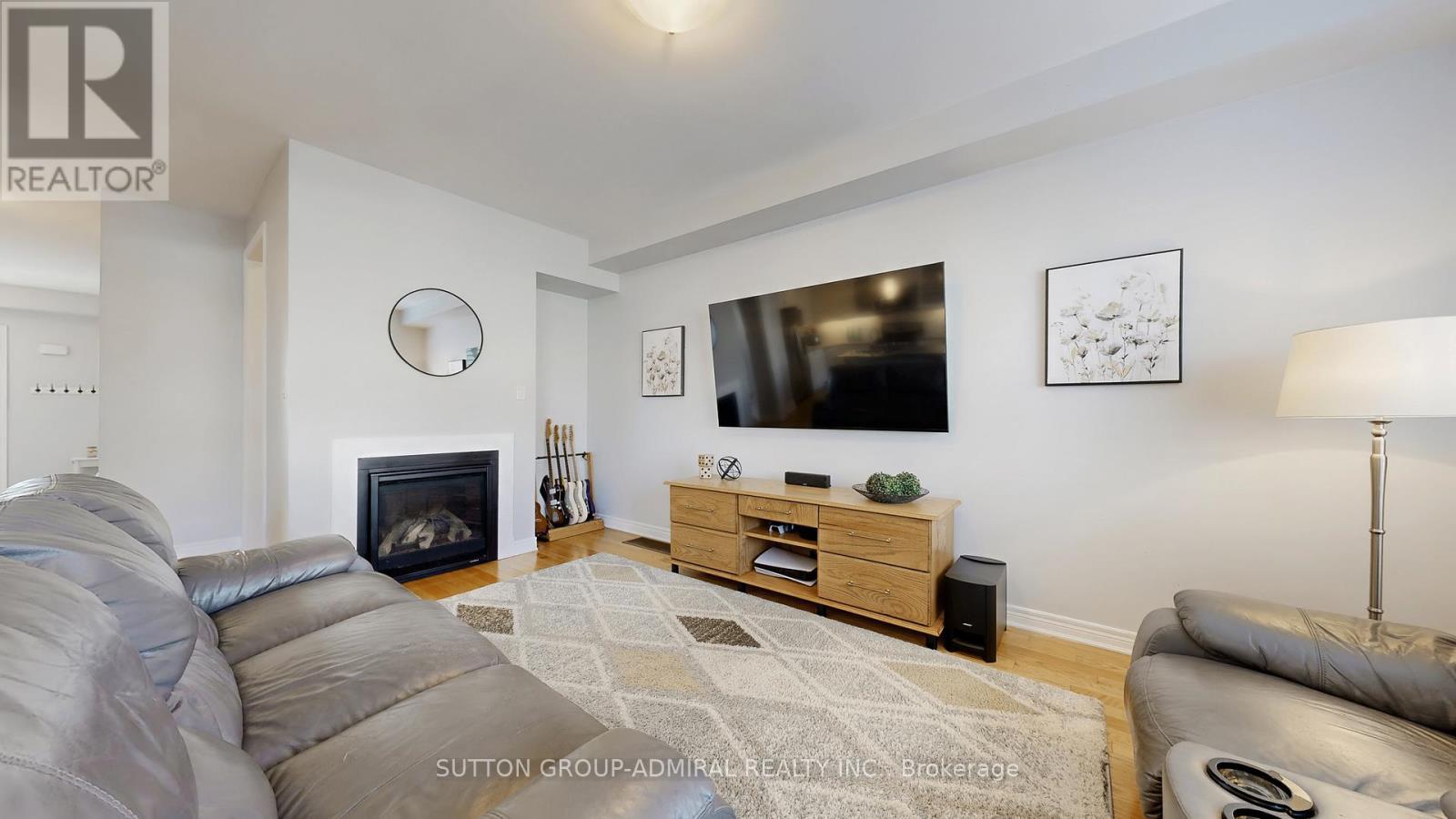 6 Andreeta Drive, Vaughan, ON - Indoor Photo Showing Living Room With Fireplace
