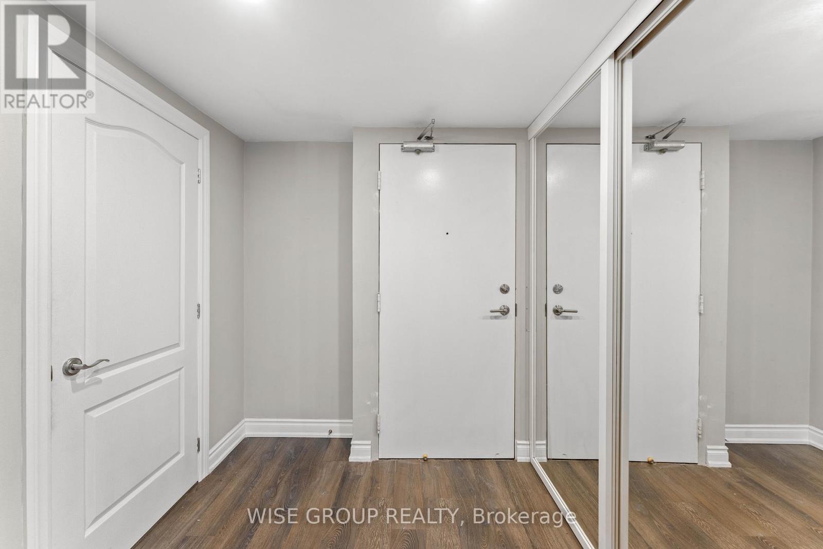 113 - 5 Weldrick Road W, Richmond Hill, ON - Indoor Photo Showing Other Room