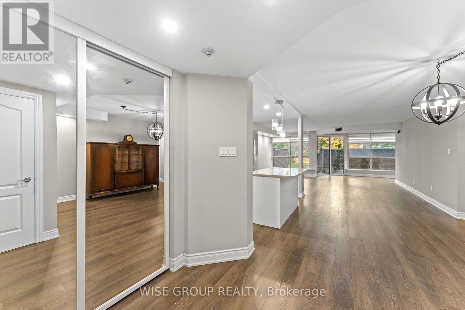 113 - 5 Weldrick Road W, Richmond Hill, ON - Indoor Photo Showing Other Room