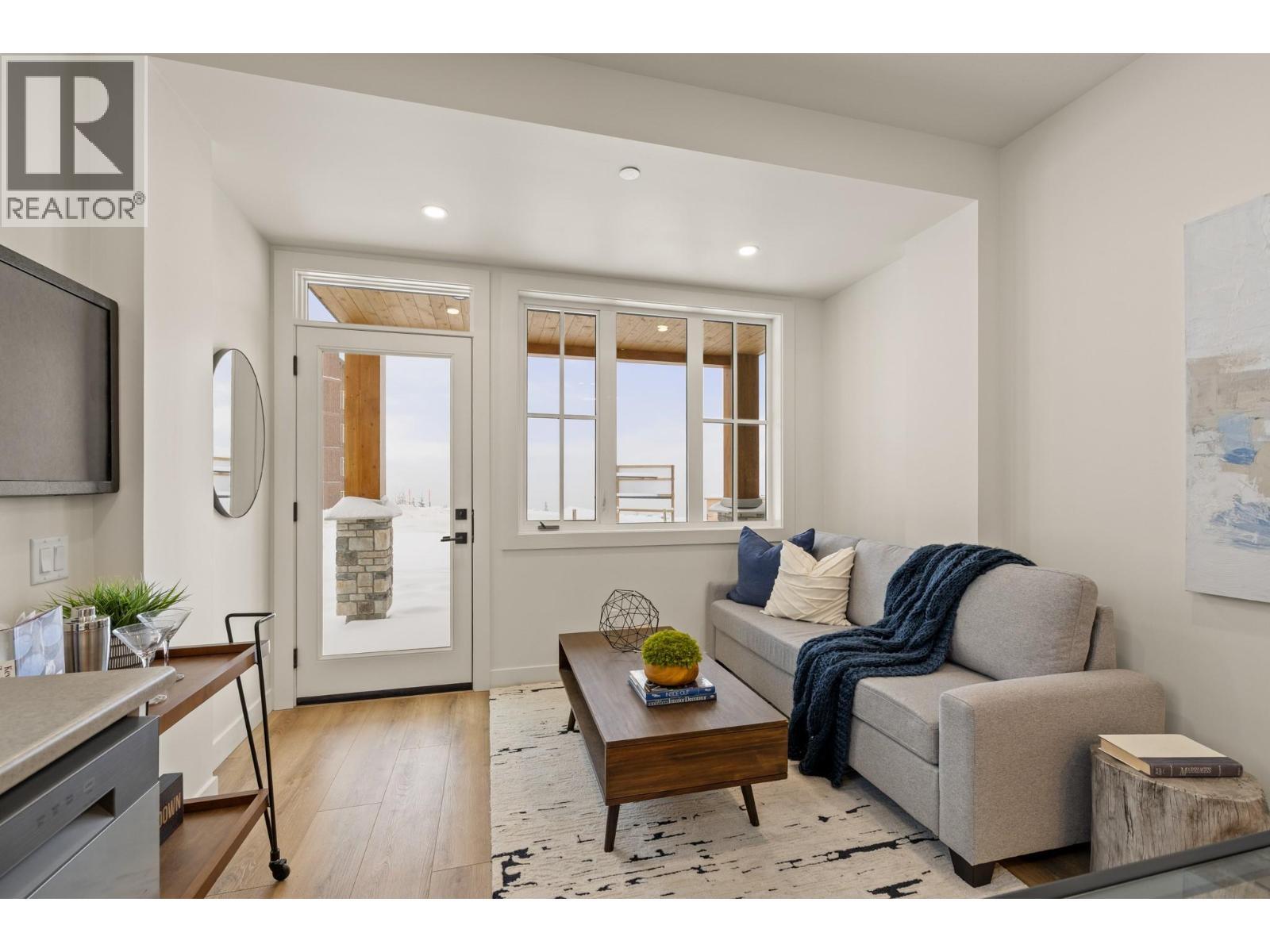 Suite - 255 Feathertop Way Unit# 89, Big White, BC - Indoor