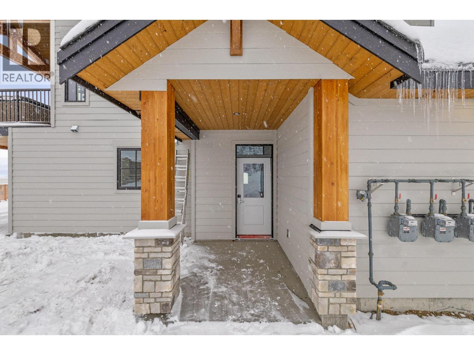 255 Feathertop Way Unit# 89, Big White, BC - Outdoor With Exterior