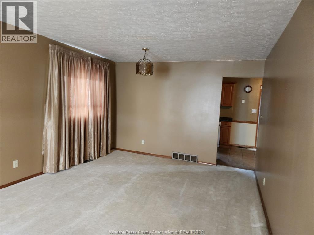3164 Conservation Drive, Windsor, ON - Indoor Photo Showing Other Room