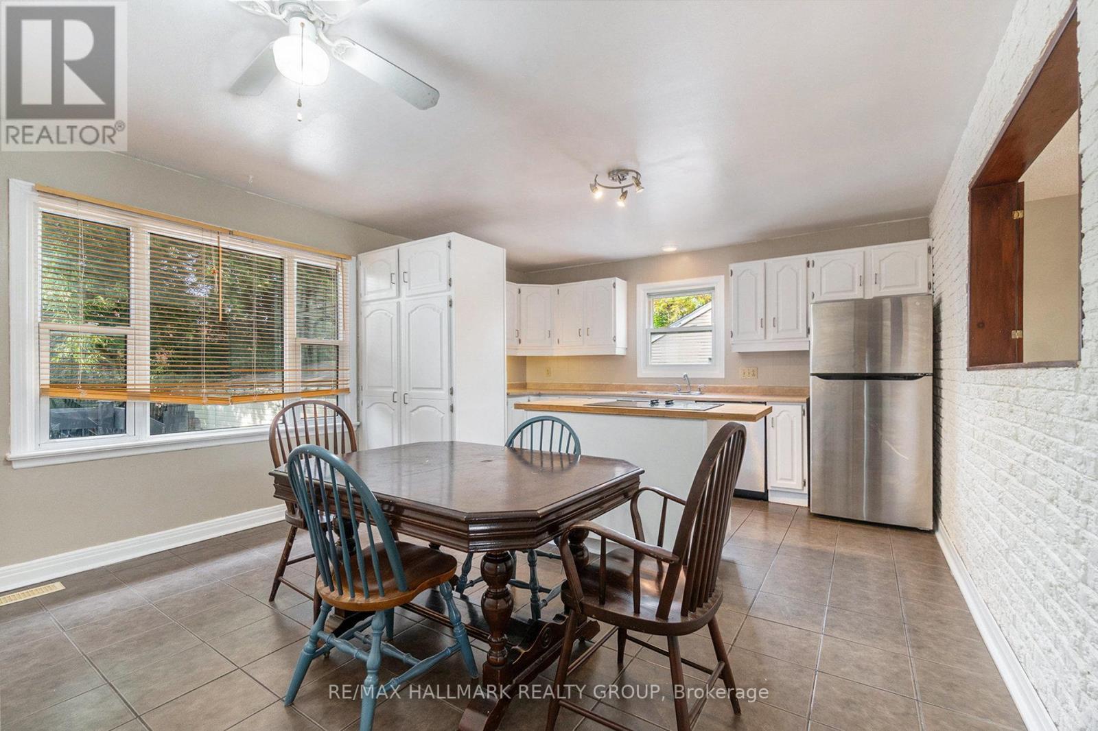 426 Blake Boulevard, Ottawa, ON - Indoor