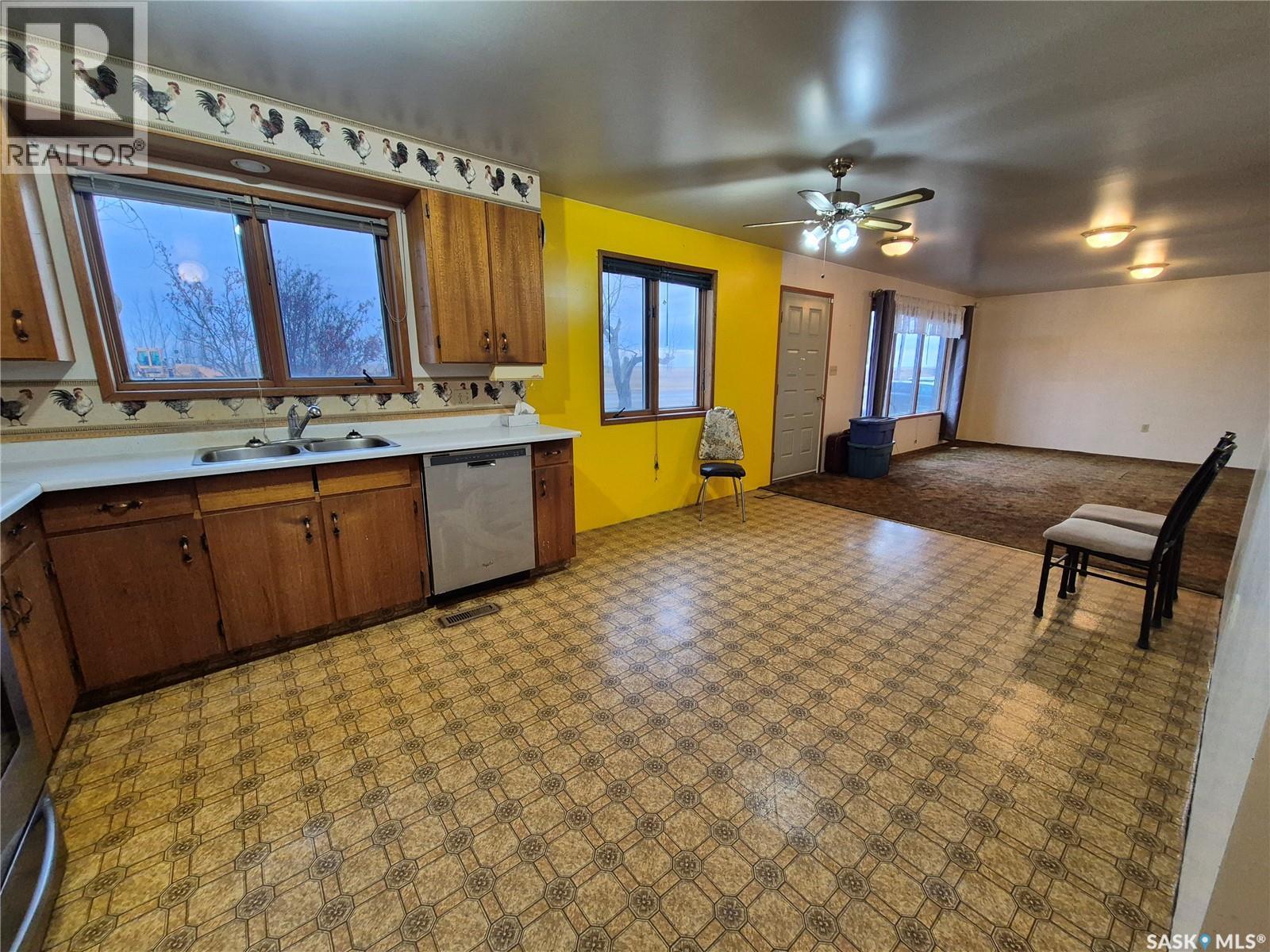 Glasnevin Property, Key West Rm No. 70, SK - Indoor Photo Showing Kitchen With Double Sink