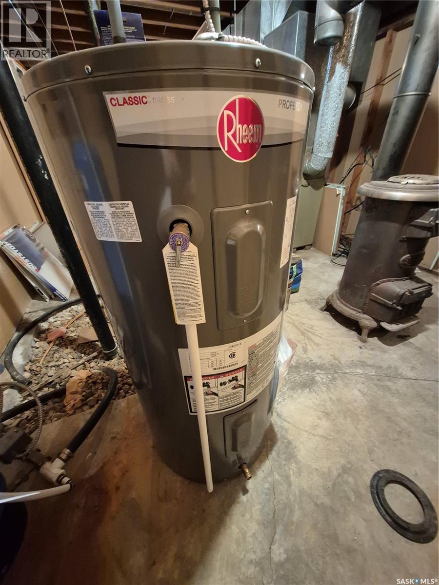 Glasnevin Property, Key West Rm No. 70, SK - Indoor Photo Showing Basement