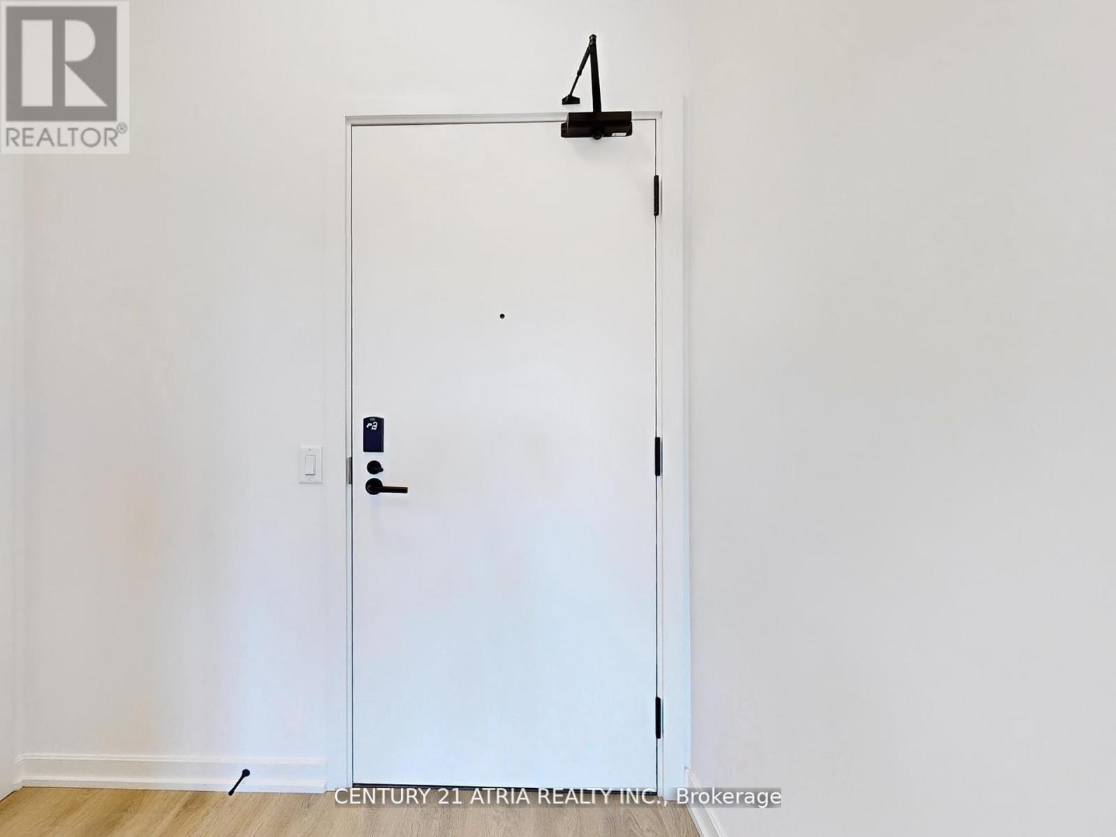 605 - 1285 Dupont Street, Toronto, ON - Indoor Photo Showing Other Room