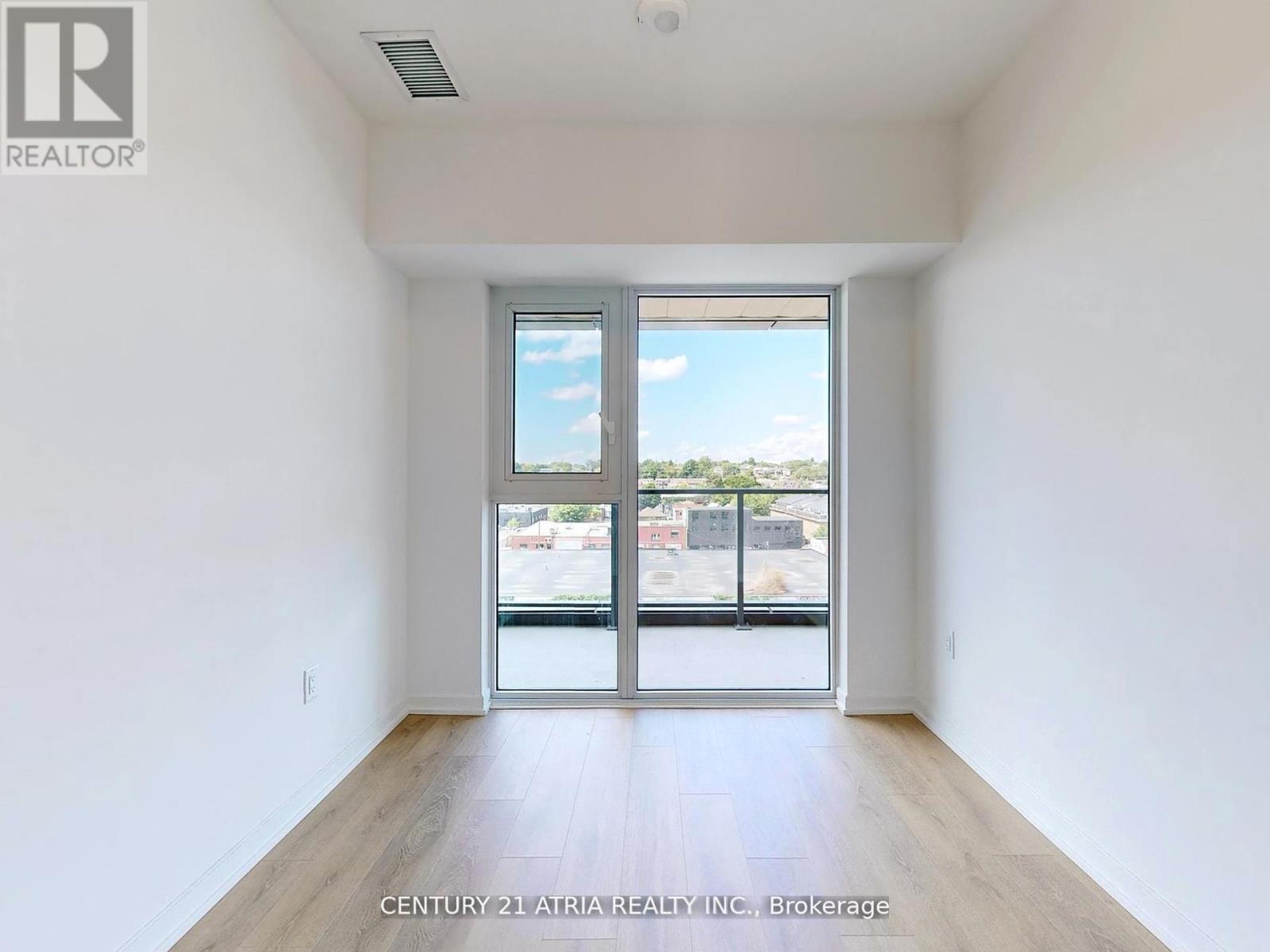 605 - 1285 Dupont Street, Toronto, ON - Indoor Photo Showing Other Room