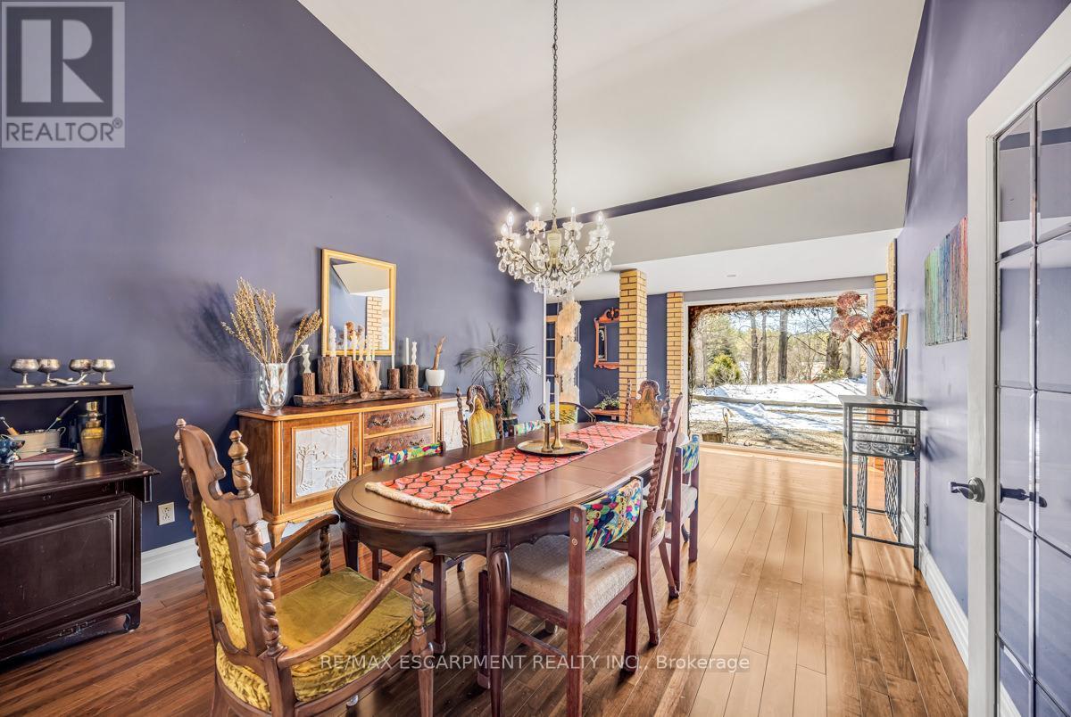 302783 Douglas Street, West Grey, ON - Indoor Photo Showing Dining Room