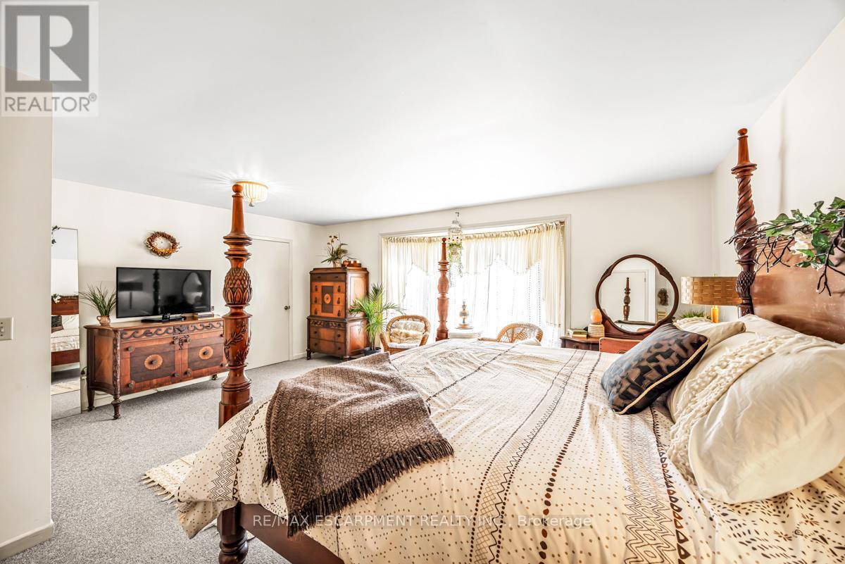 302783 Douglas Street, West Grey, ON - Indoor