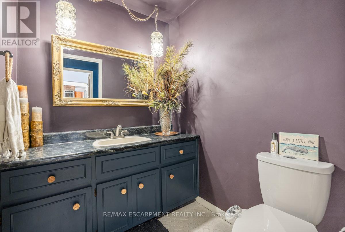 302783 Douglas Street, West Grey, ON - Indoor Photo Showing Bathroom