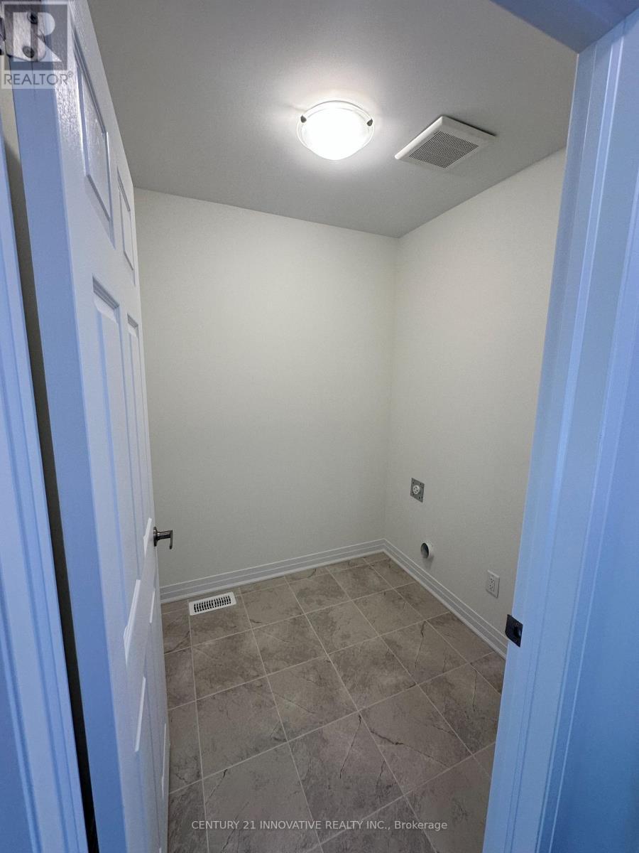 202 Port Crescent, Welland, ON - Indoor Photo Showing Other Room