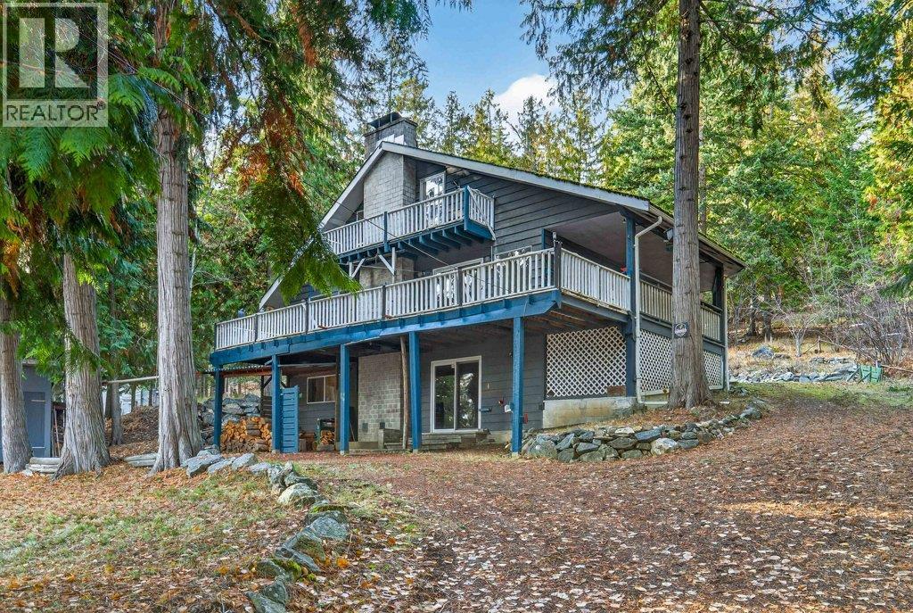 4373 Copper Cove Road, Scotch Creek, BC - Outdoor With Deck Patio Veranda
