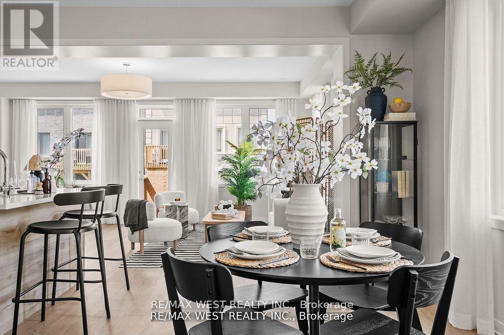 14 Ziibi Way, Clarington, ON - Indoor Photo Showing Dining Room