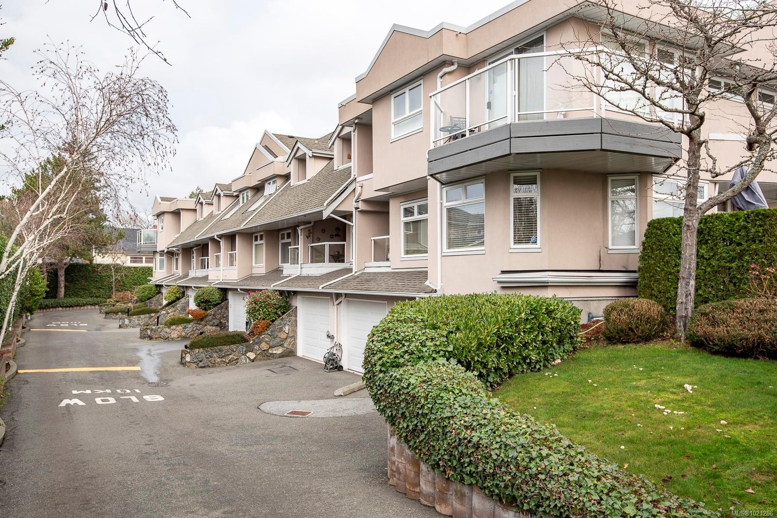 7-478 Culduthel Rd, Saanich, BC