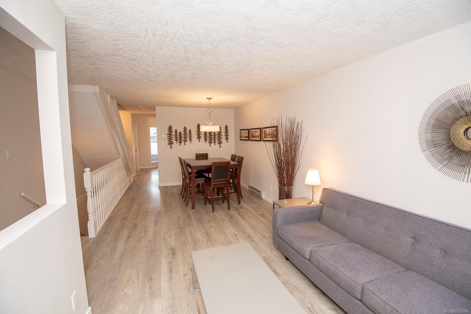 7-478 Culduthel Rd, Saanich, BC