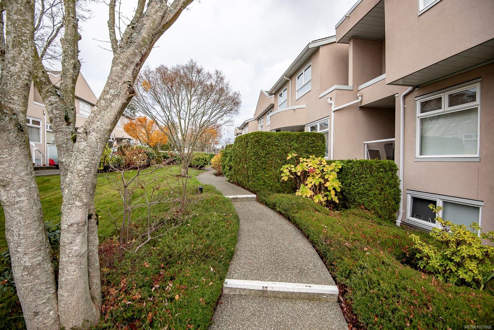 7-478 Culduthel Rd, Saanich, BC