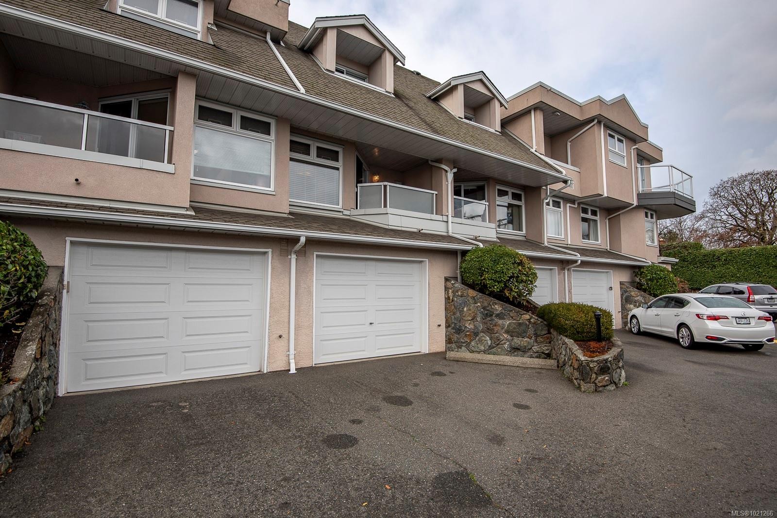 7-478 Culduthel Rd, Saanich, BC