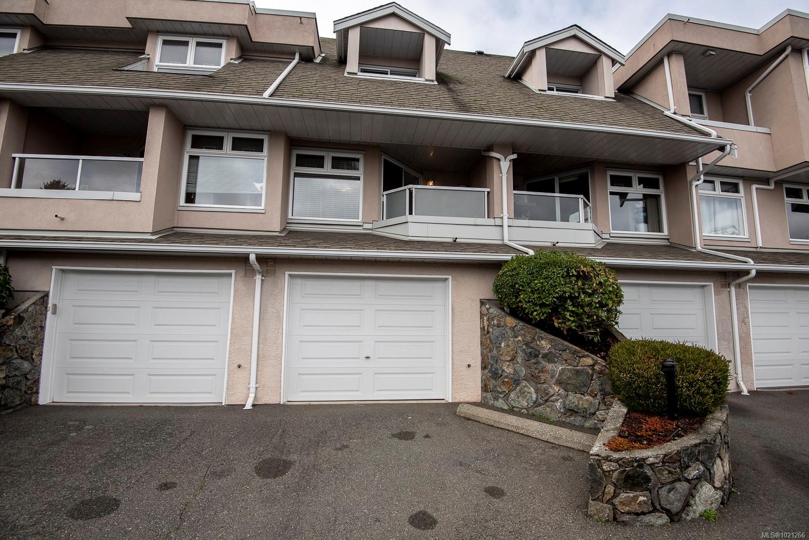 7-478 Culduthel Rd, Saanich, BC