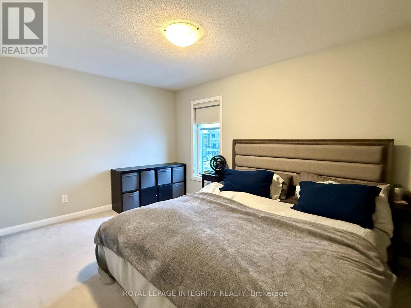 1079 Speedvale Court, Ottawa, ON - Indoor Photo Showing Bedroom