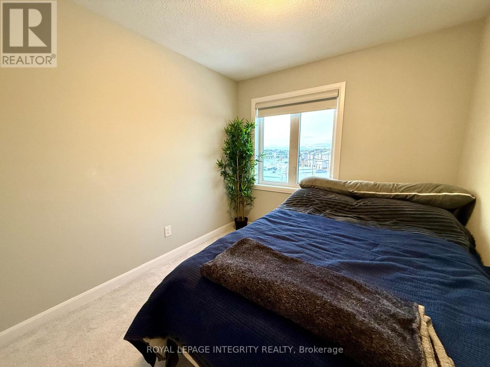 1079 Speedvale Court, Ottawa, ON - Indoor Photo Showing Bedroom