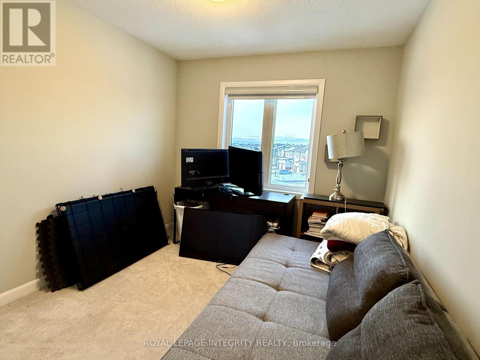 1079 Speedvale Court, Ottawa, ON - Indoor