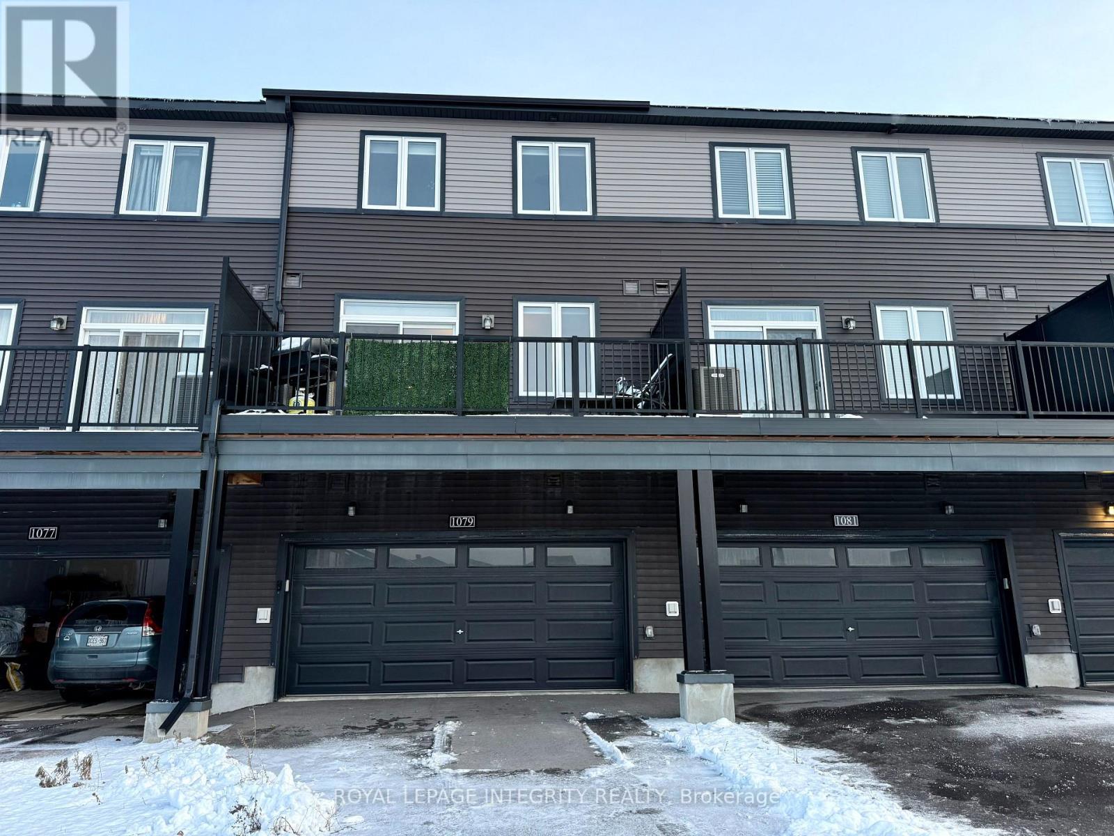 1079 Speedvale Court, Ottawa, ON - Outdoor