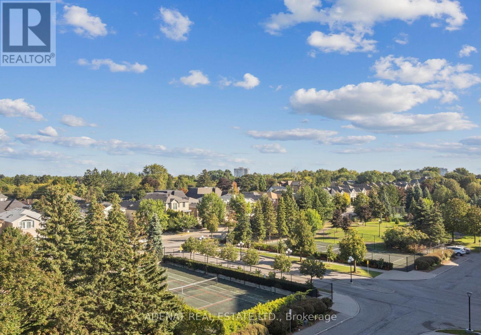 1810 - 7 Townsgate Drive, Vaughan, ON - Outdoor With View