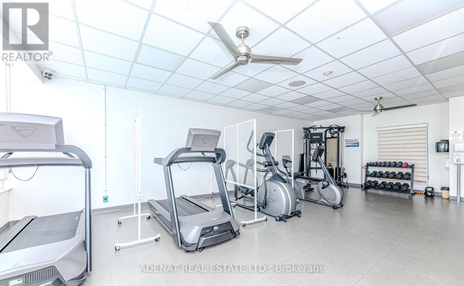 1810 - 7 Townsgate Drive, Vaughan, ON - Indoor Photo Showing Gym Room