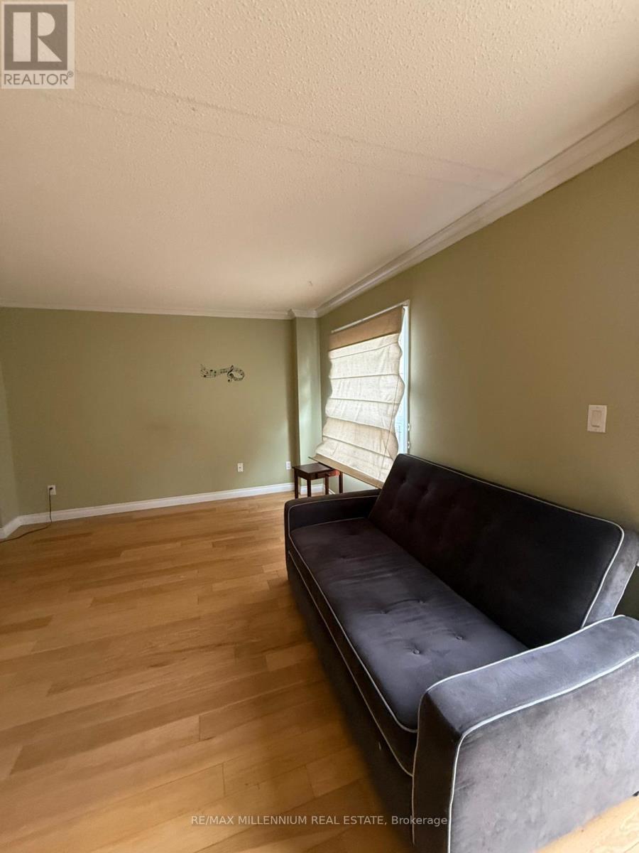 3009 Olympus Mews, Mississauga, ON - Indoor