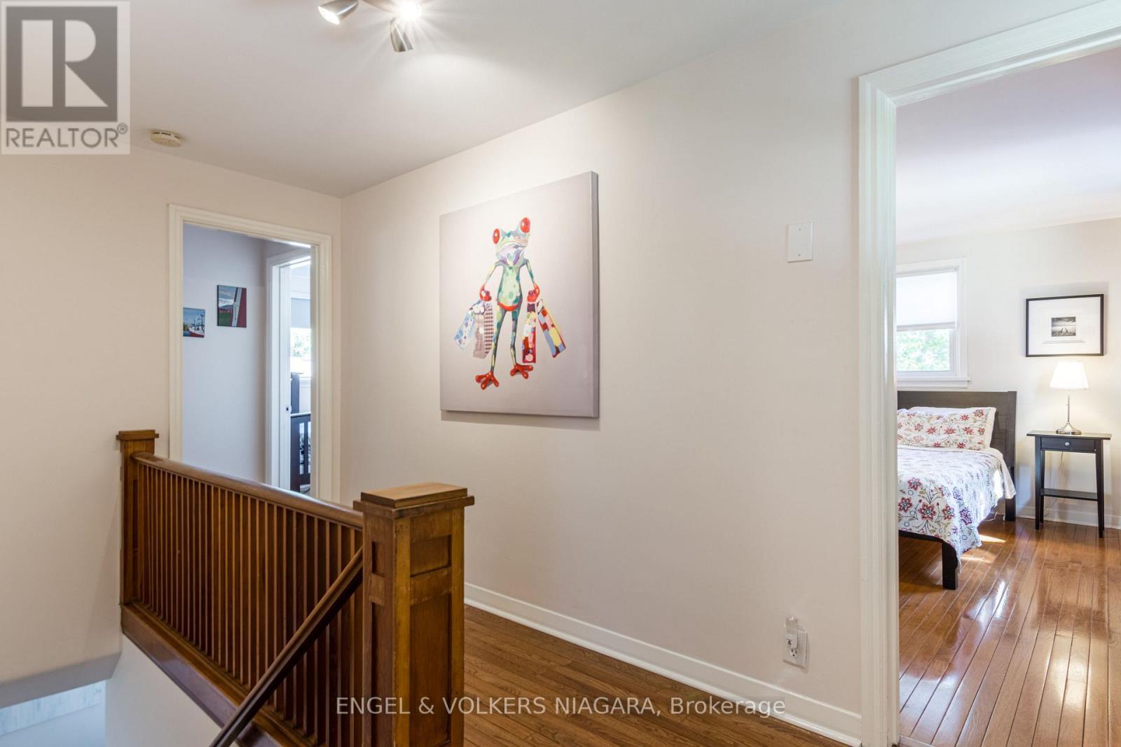 5969 Gladstone Street W, Niagara Falls (Dorchester), ON - Indoor Photo Showing Other Room