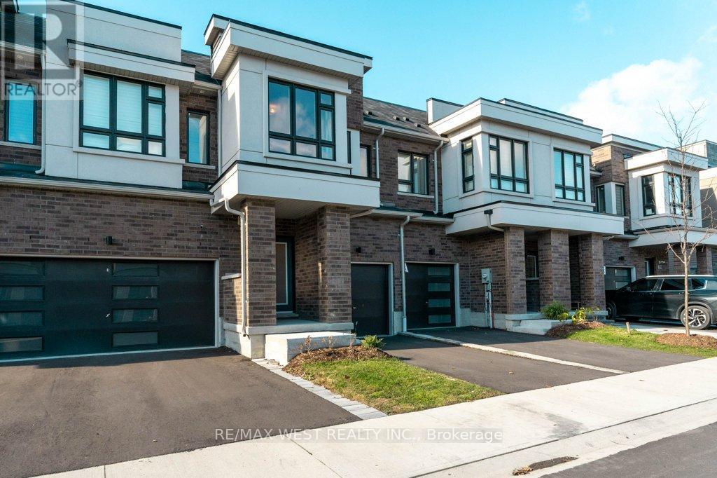 153 Sailors Landing Drive, Clarington, ON - Outdoor With Facade