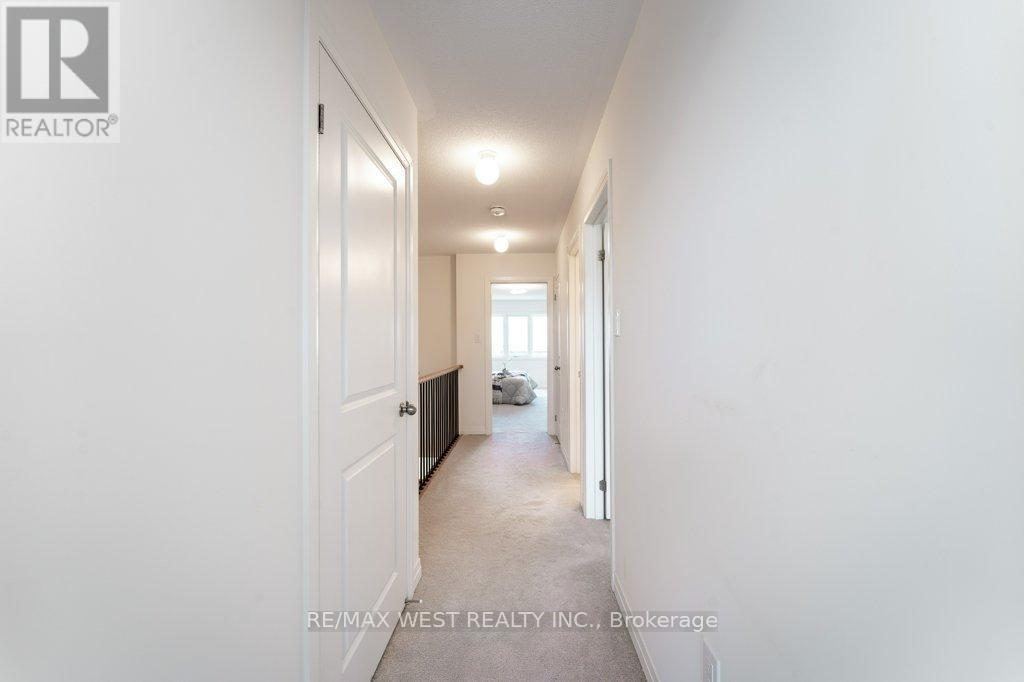 153 Sailors Landing Drive, Clarington, ON - Indoor Photo Showing Other Room