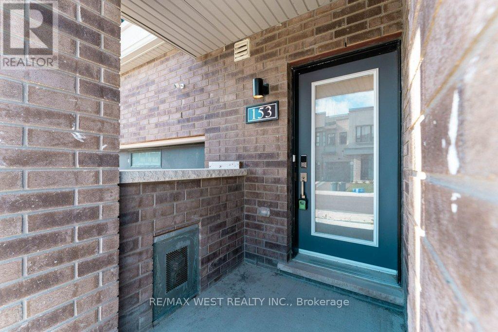 153 Sailors Landing Drive, Clarington, ON - Outdoor