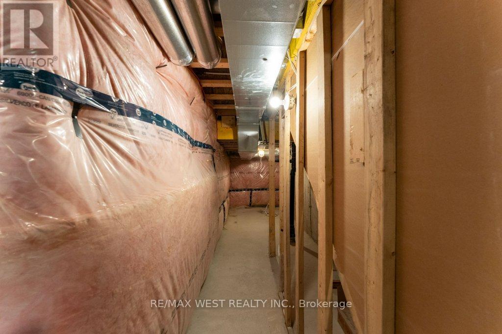 153 Sailors Landing Drive, Clarington, ON - Indoor