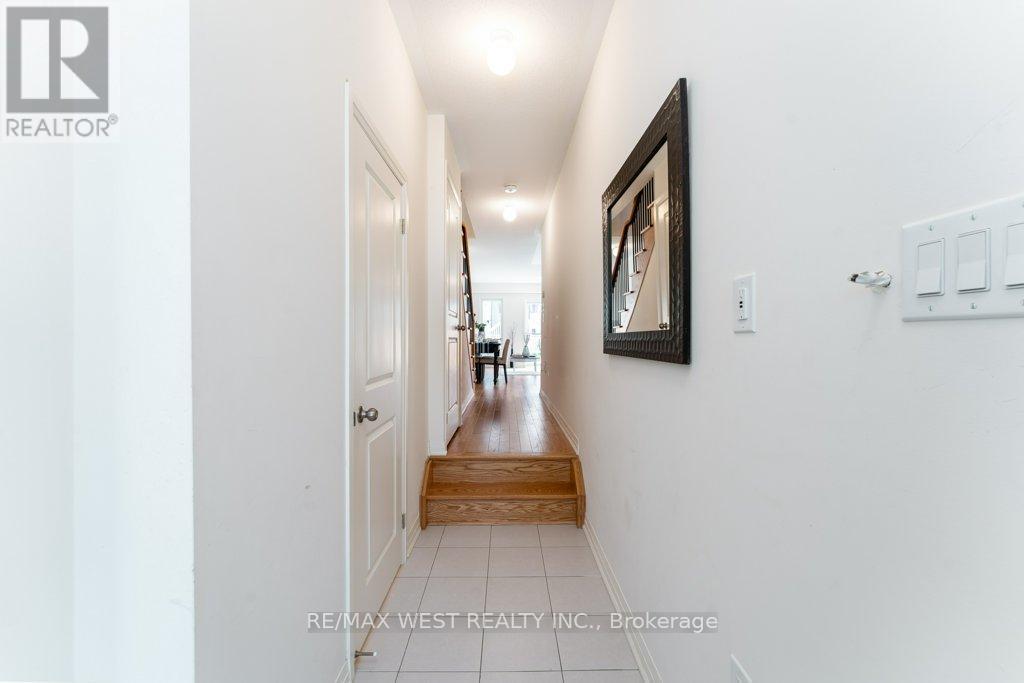 153 Sailors Landing Drive, Clarington, ON - Indoor Photo Showing Other Room
