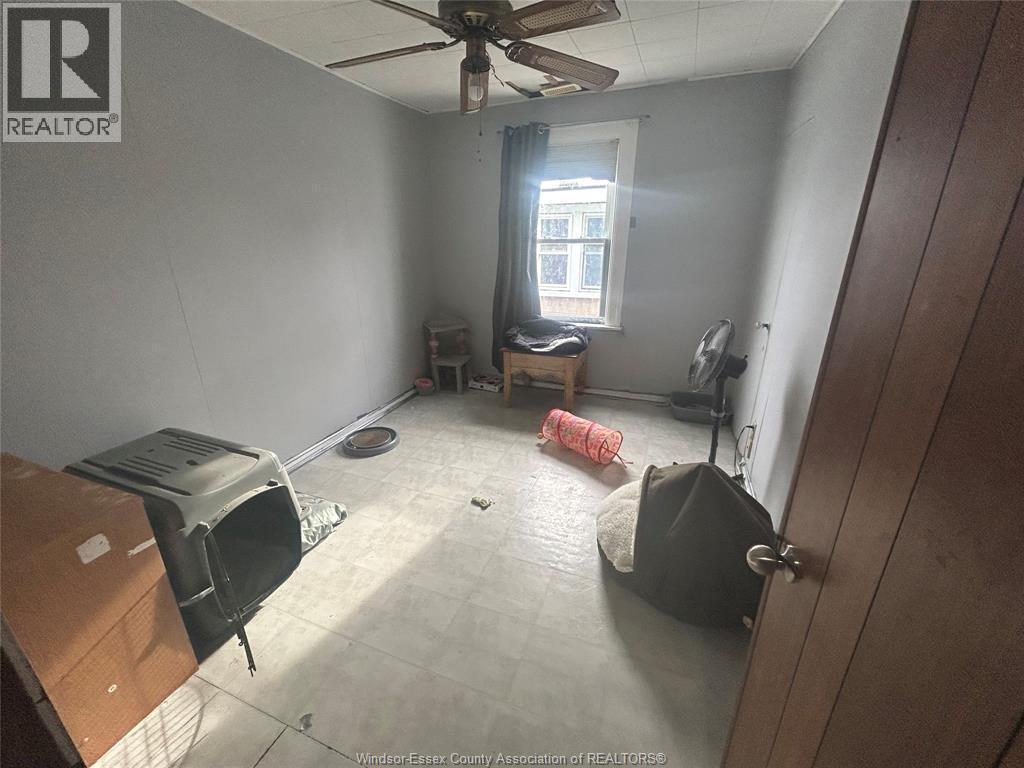 1137 Lincoln Road, Windsor, ON - Indoor Photo Showing Other Room