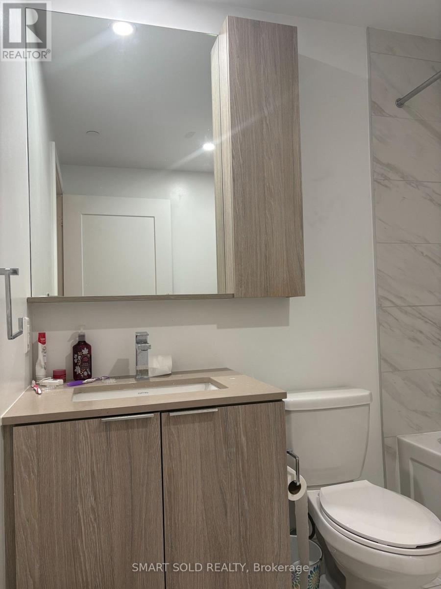 3601 - 70 Annie Craig Drive, Toronto, ON - Indoor Photo Showing Bathroom