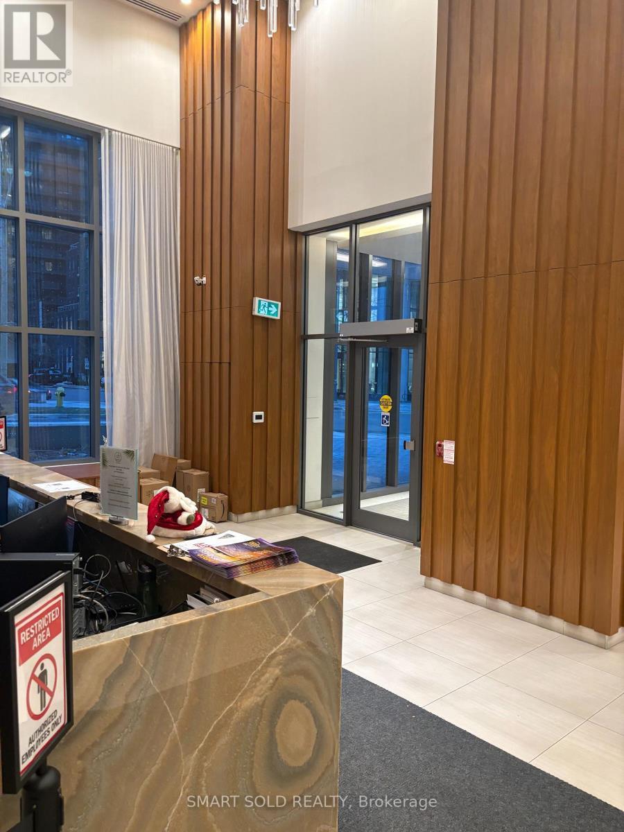 3601 - 70 Annie Craig Drive, Toronto, ON - Indoor