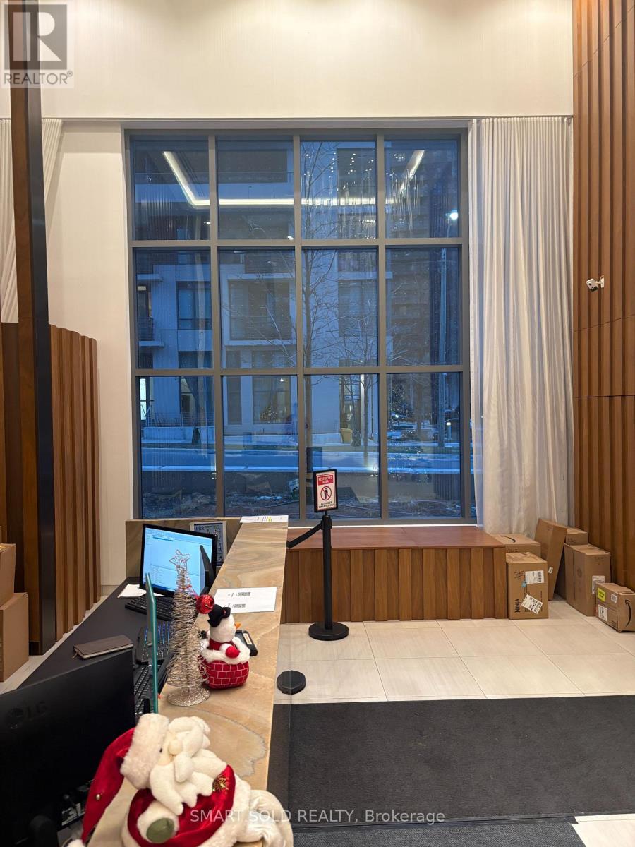 3601 - 70 Annie Craig Drive, Toronto, ON - Indoor Photo Showing Other Room