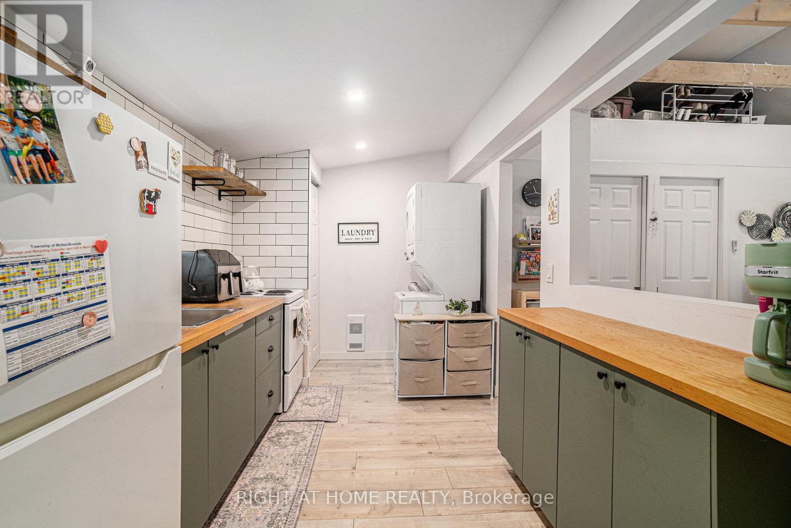 15 Willis James Lane, Mcnab/Braeside, ON - Indoor