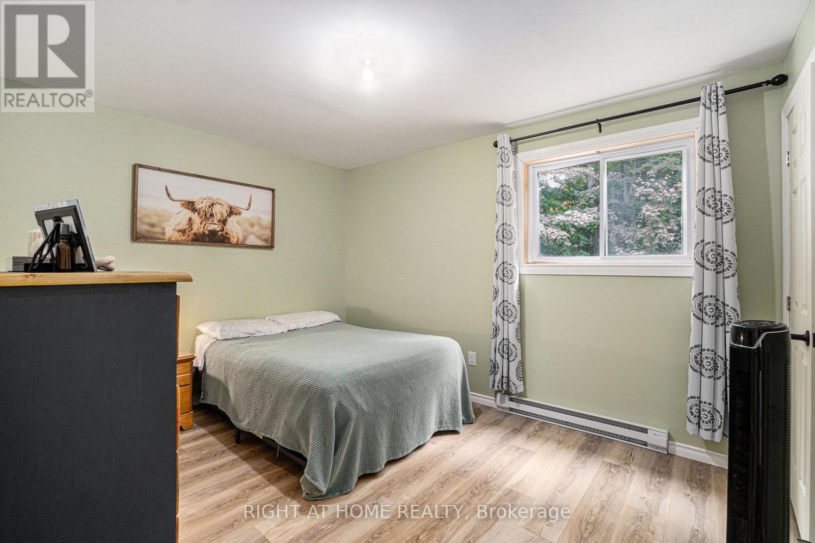 15 Willis James Lane, Mcnab/Braeside, ON - Indoor Photo Showing Bedroom