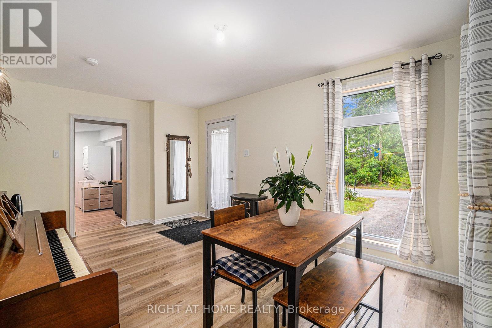 15 Willis James Lane, Mcnab/Braeside, ON - Indoor