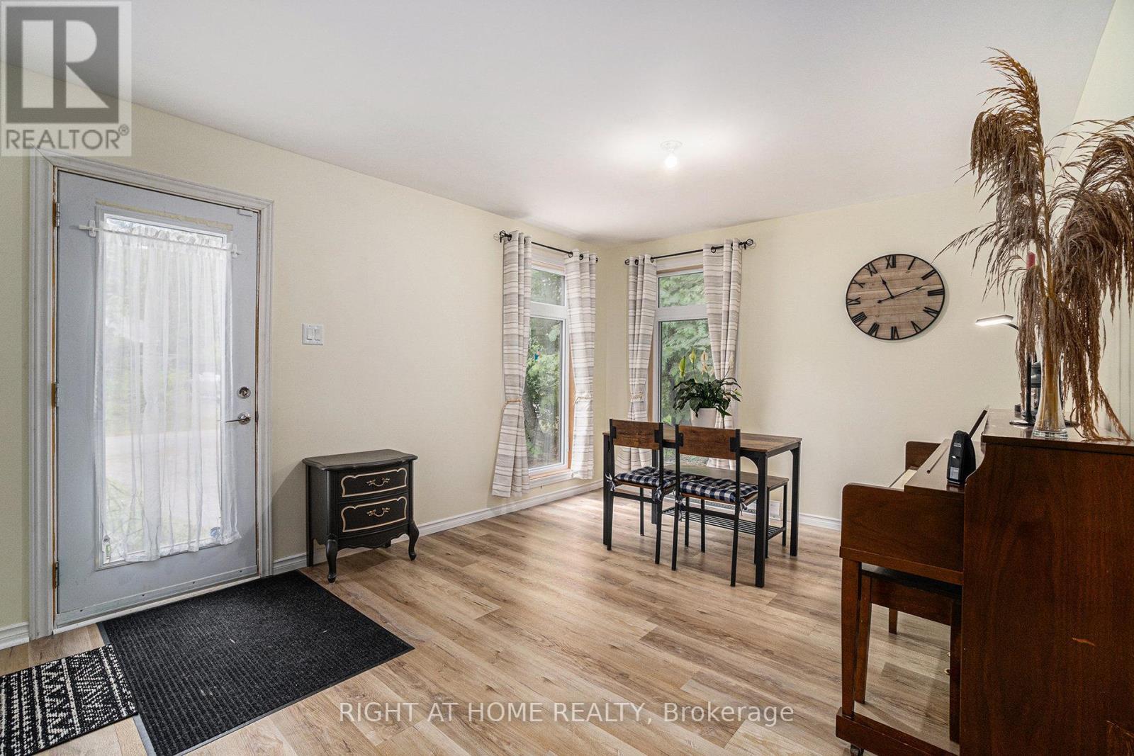 15 Willis James Lane, Mcnab/Braeside, ON - Indoor Photo Showing Other Room