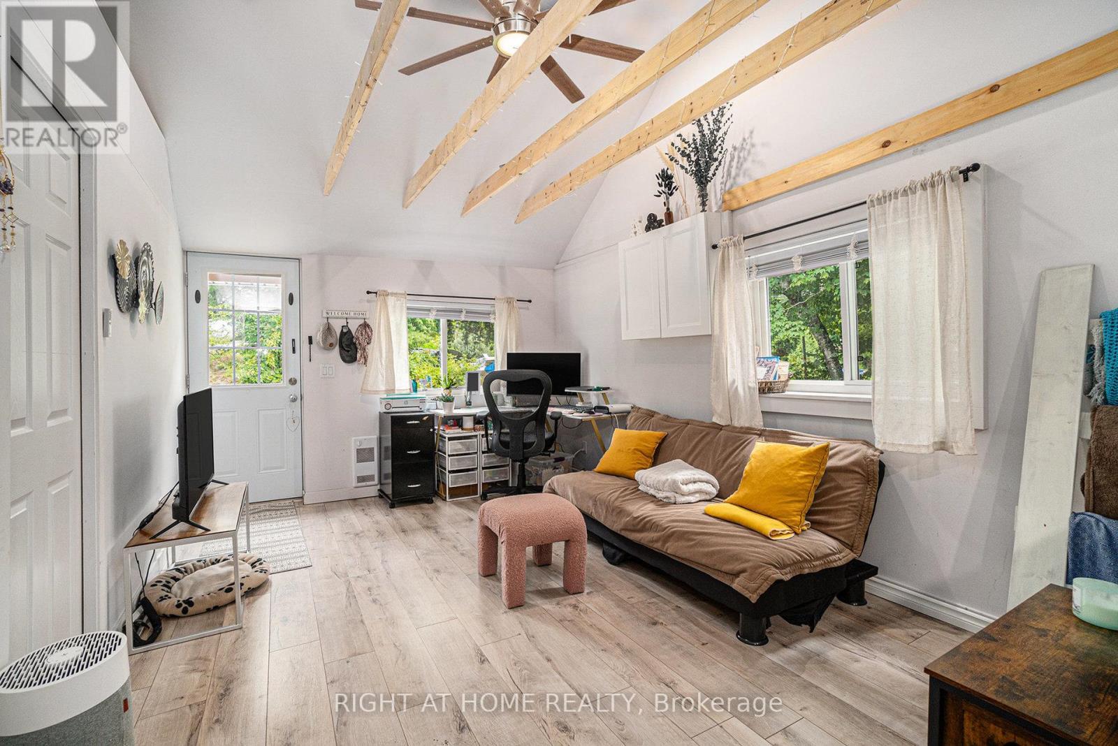 15 Willis James Lane, Mcnab/Braeside, ON - Indoor