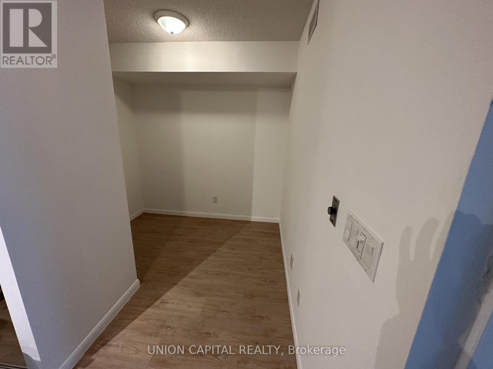 917 - 231 Fort York Boulevard, Toronto, ON - Indoor