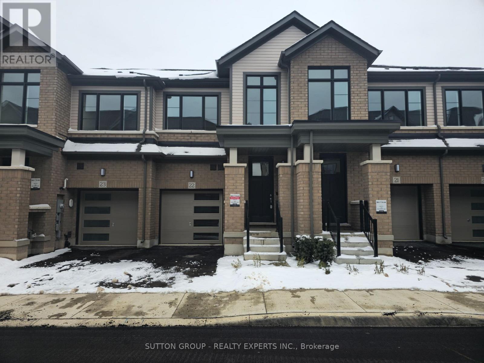 22 - 474 Provident Way, Hamilton, ON - Outdoor With Facade