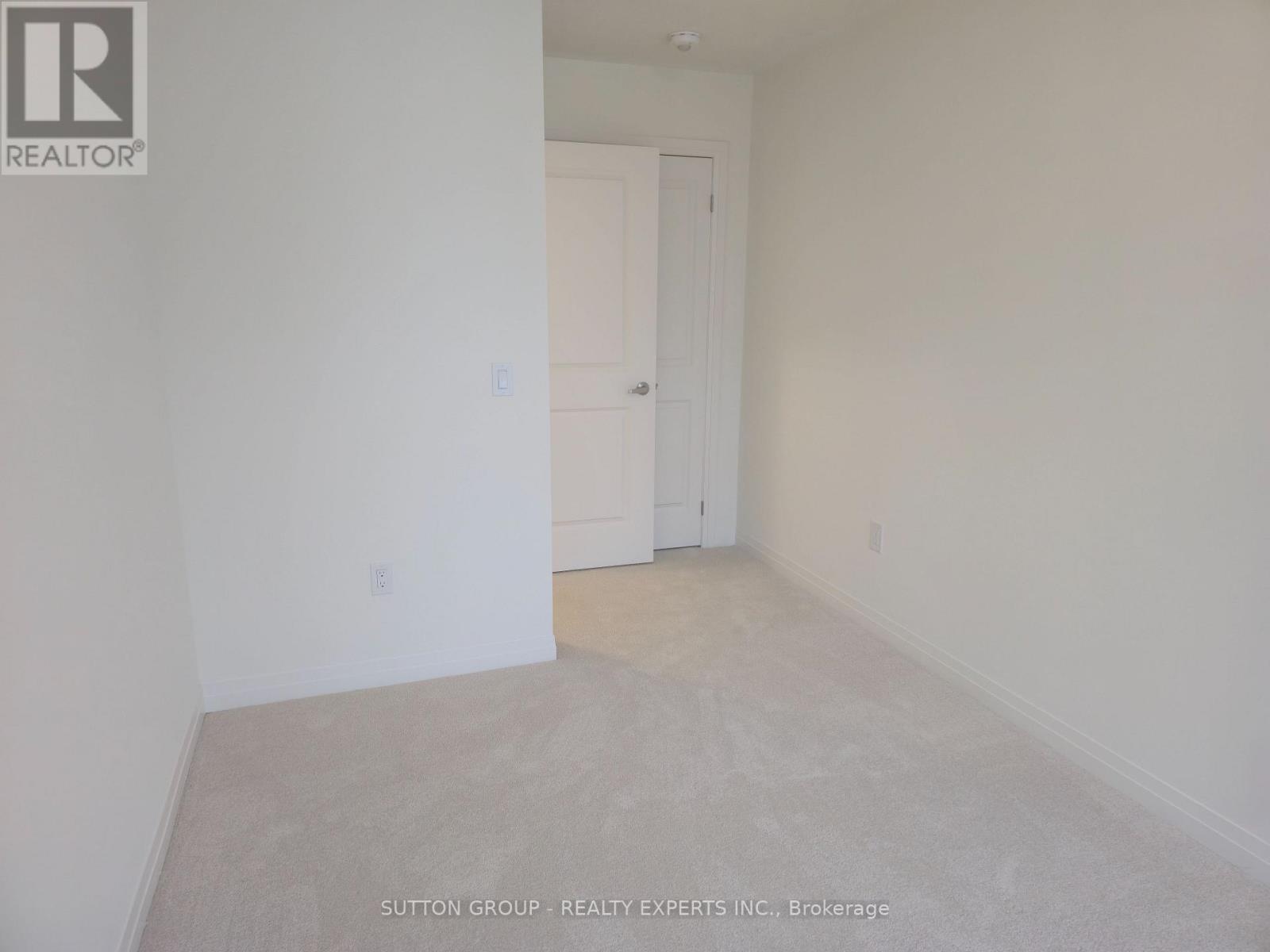 22 - 474 Provident Way, Hamilton, ON - Indoor Photo Showing Other Room