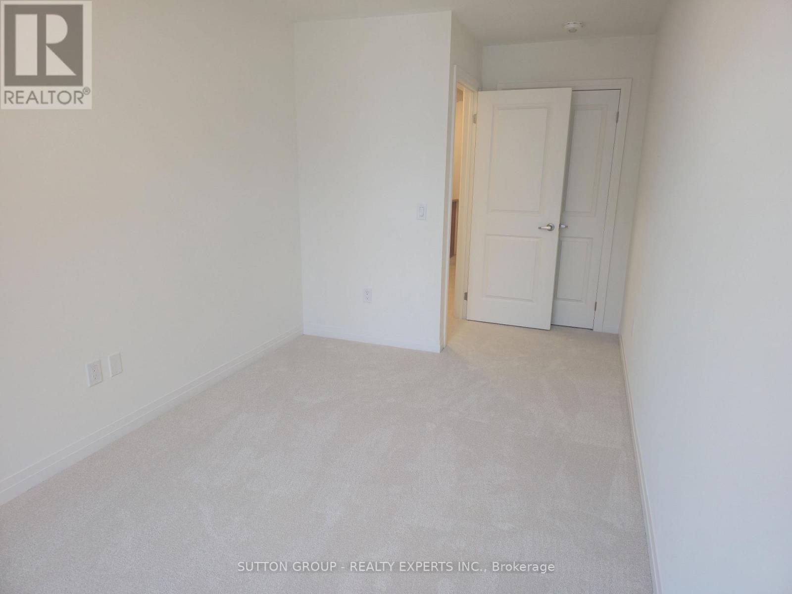 22 - 474 Provident Way, Hamilton, ON - Indoor Photo Showing Other Room